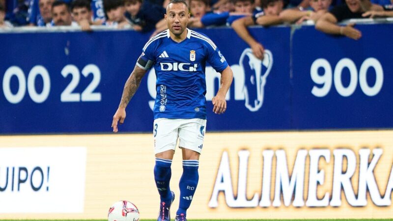 Real Oviedo ringrazia Santi Cazorla per “continuare a sognare noi” dopo l’estensione del contratto