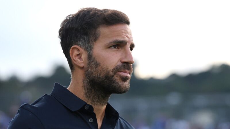 TS – Como, Fabregas saluta una delle ali: accordo con l’Olympiacos