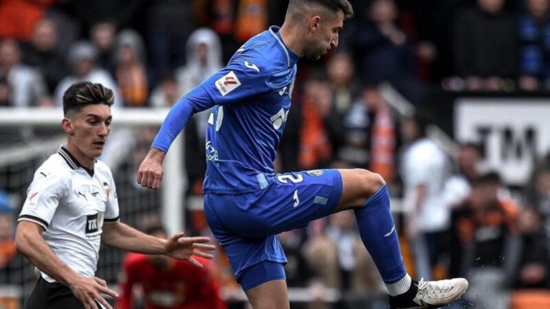 Yelu firma con Hellas Verona fino al 2028