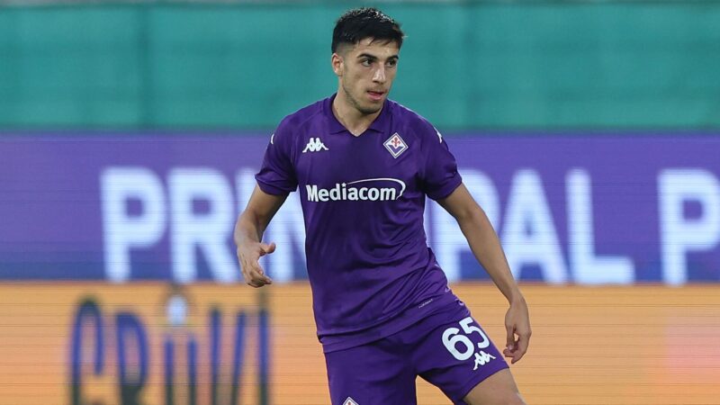 CM.com – Lecce, si cerca un esterno di difesa: occhi su Parisi, ci sono anche Torino e Sassuolo