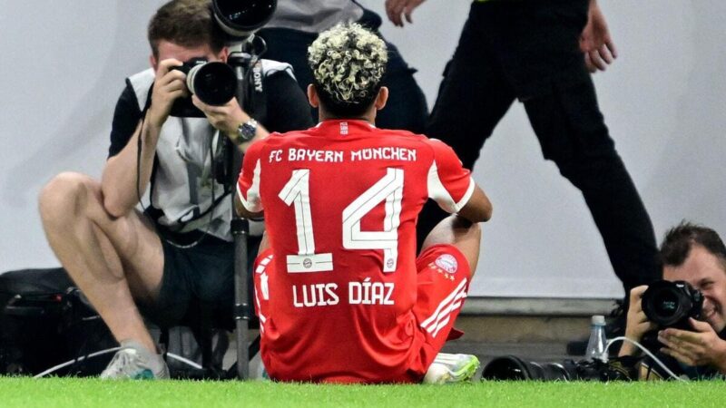 Diaz rende omaggio a Jota mentre il Bayern Win Supercup