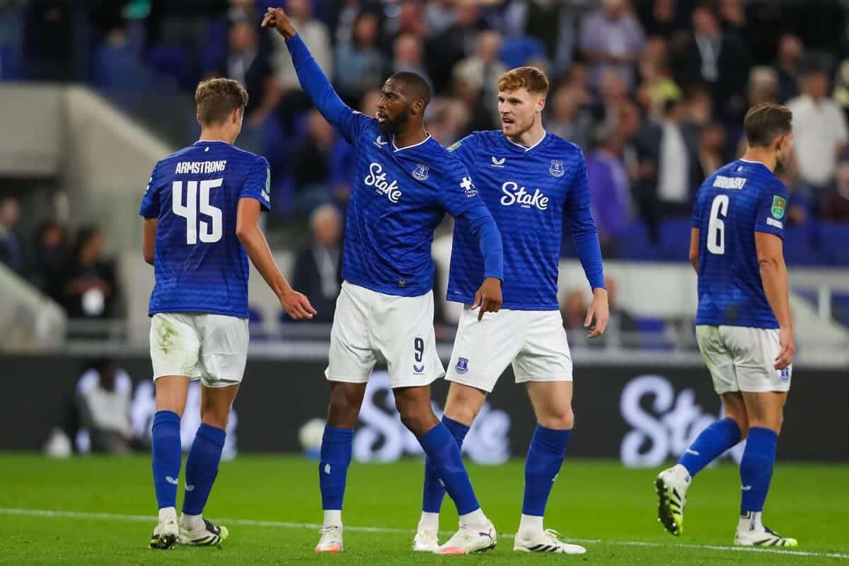 Everton, Fulham e Brighton avanzano tutti al terzo turno