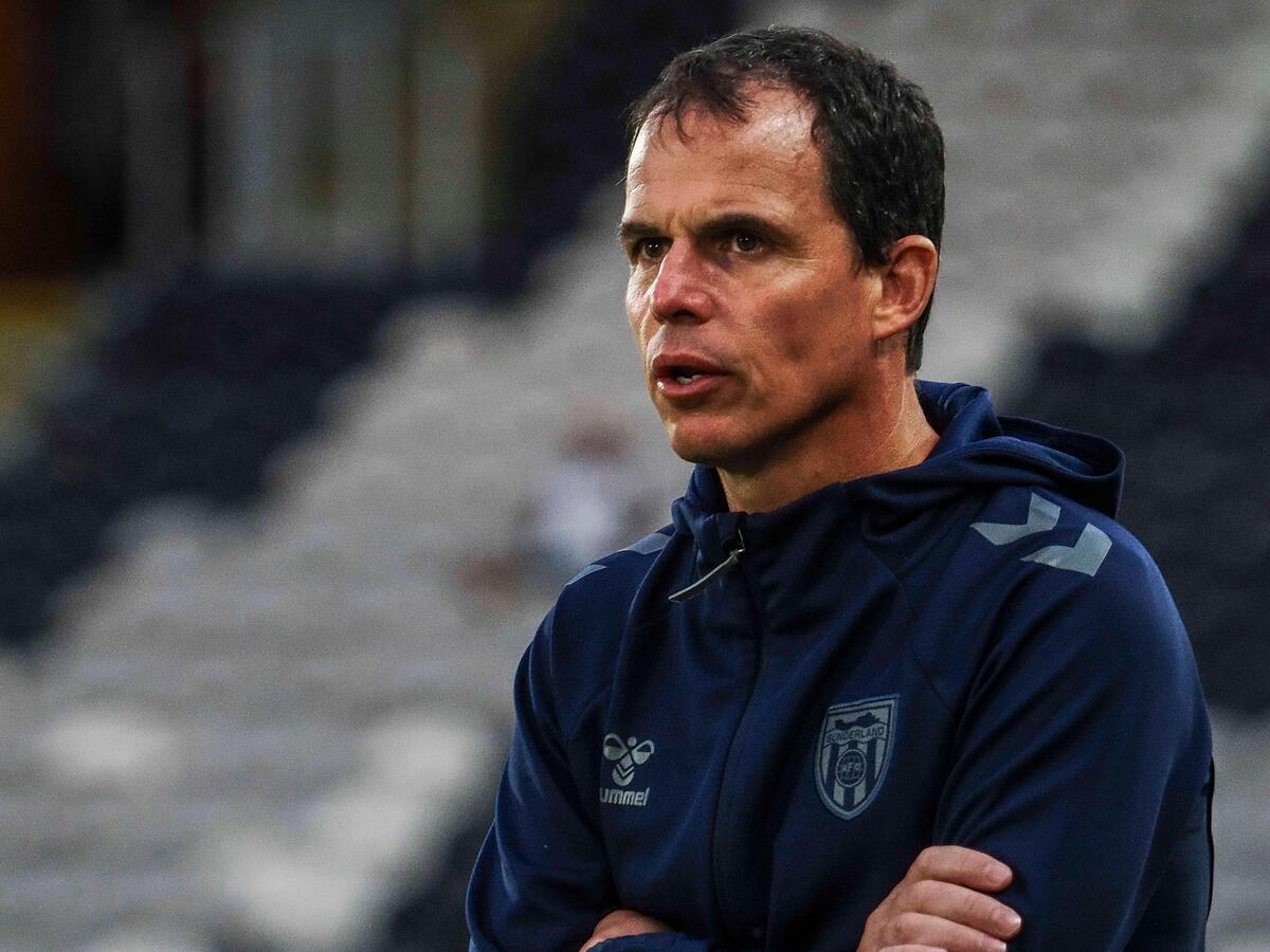 Il boss di Sunderland Le Bris firma il contratto a 2028