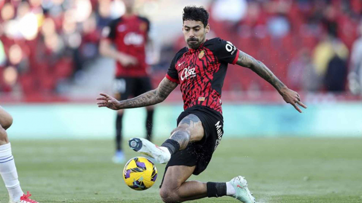 La partenza Samu Costa è riscaldata