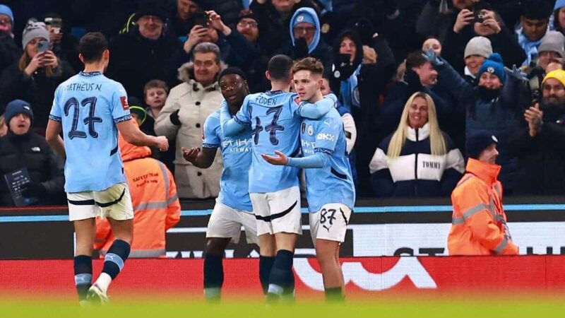 Nottingham Forest è d’accordo per James McAtee da Manchester City e Eye Up Ipswich Town Ala Omari Hutchinson