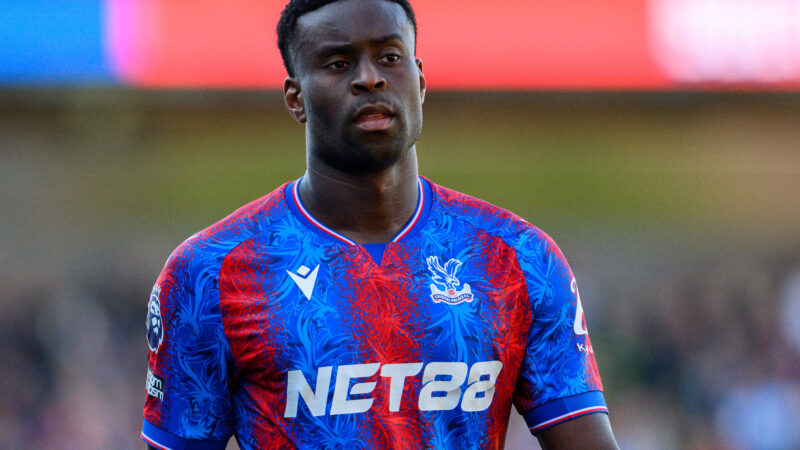 ‘Spero profondamente che Marc Guehi sia ancora al Crystal Palace per il resto della stagione – quando la finestra si chiude, andrò al pub e ordinerò una pinta di birra “il boss Oliver Glasner parla di Liverpool Target