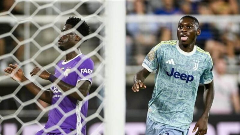 TS – Calciomercato Juve, Kolo Muani col Parma! Le cifre messe sul tavolo da Comolli, Vlahovic o meno