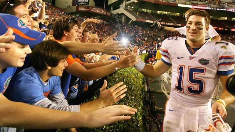 Tim Tebow e Charles Woodson evidenziano le squadre di tutti i tempi di tutti i tempi dell’AP