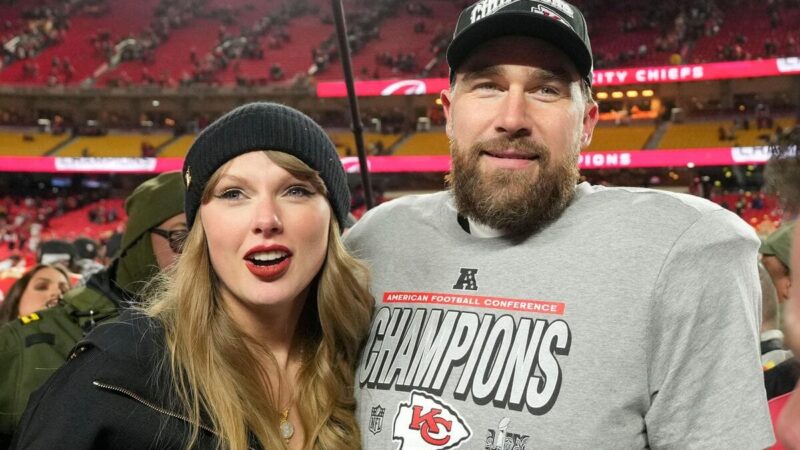 Travis Kelce e Taylor Swift annunciano il fidanzamento