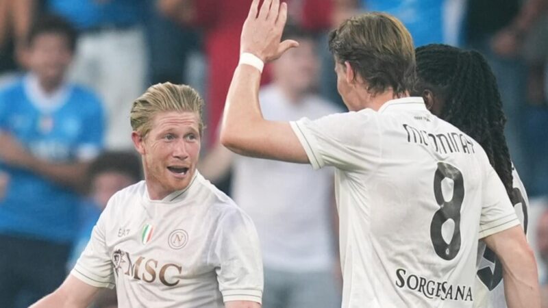 Tuttosport – McTominay e De Bruyne, Sassuolo piegato. Lecce indenne in casa Genoa