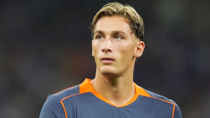 Chi è Francesco Pio Esposito? Prodigio di ventenne di Inter Milan Sieie Accensione