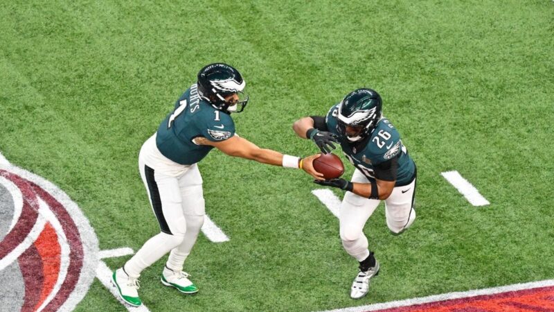 Eagles ha battuto i Cowboys per dare il via alla stagione regolare del 2025-26