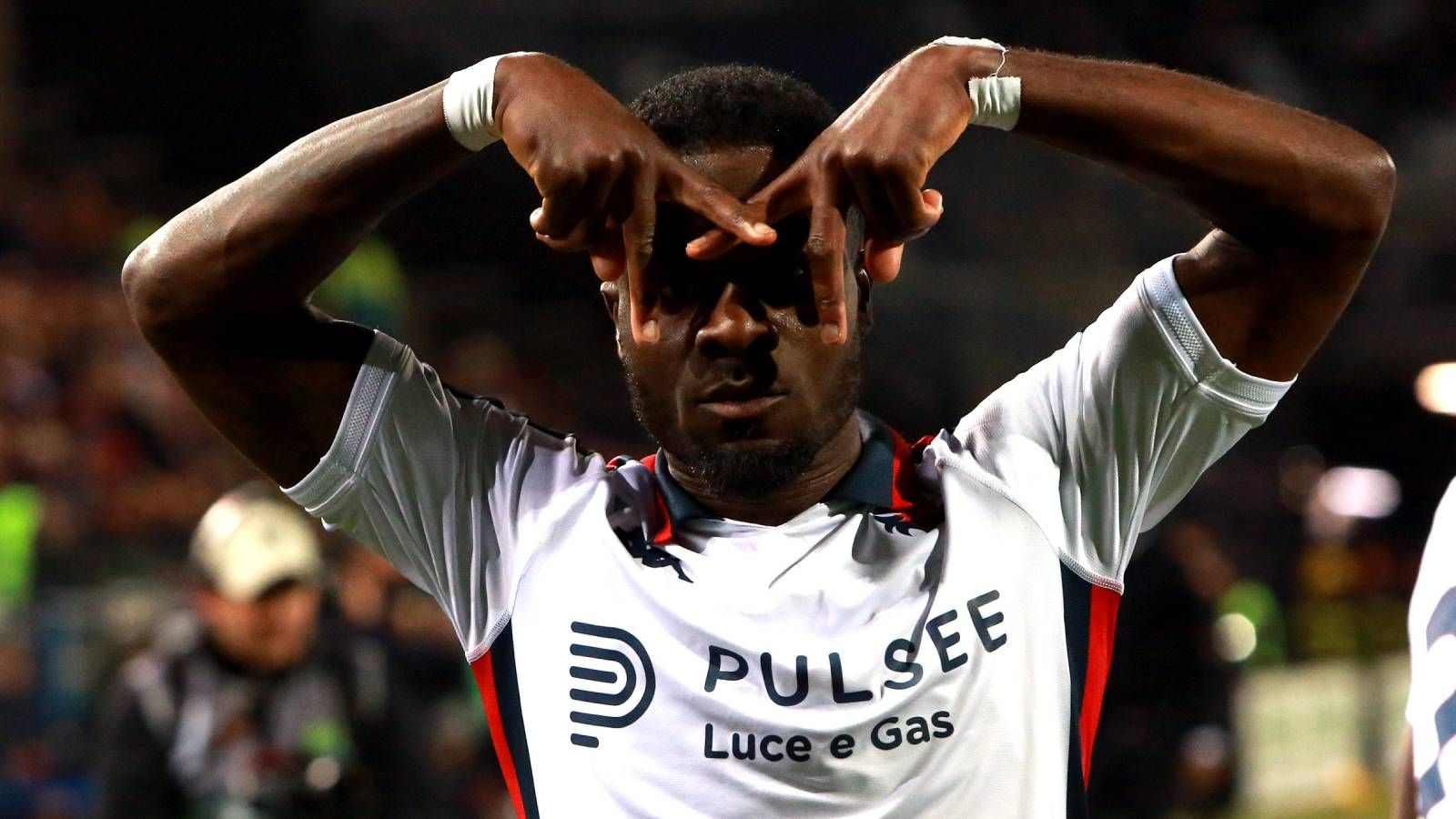 Genoa, giallo Cornet: il tweet del ritorno dal West Ham sparisce, manca l’ufficialità