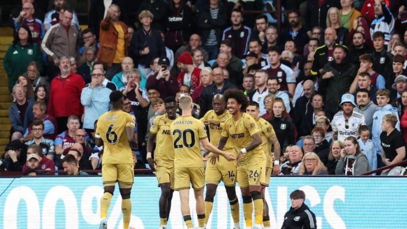 I detentori della Coppa d’Inghilterra raccolgono la prima vittoria in campionato della stagione per accumulare ulteriore miseria su sfortunata villa