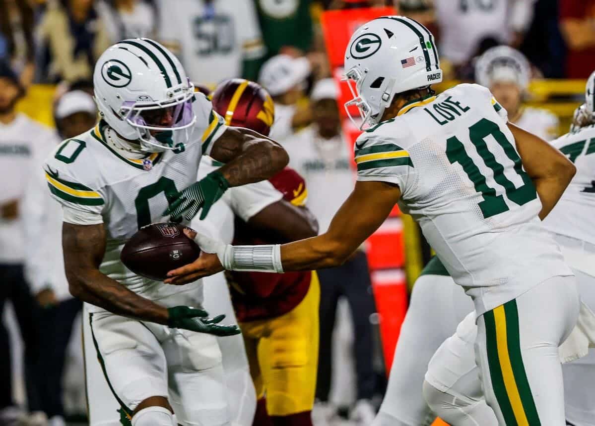 Packers Defense Smothers the Comandars in giovedì sera Vince da calcio