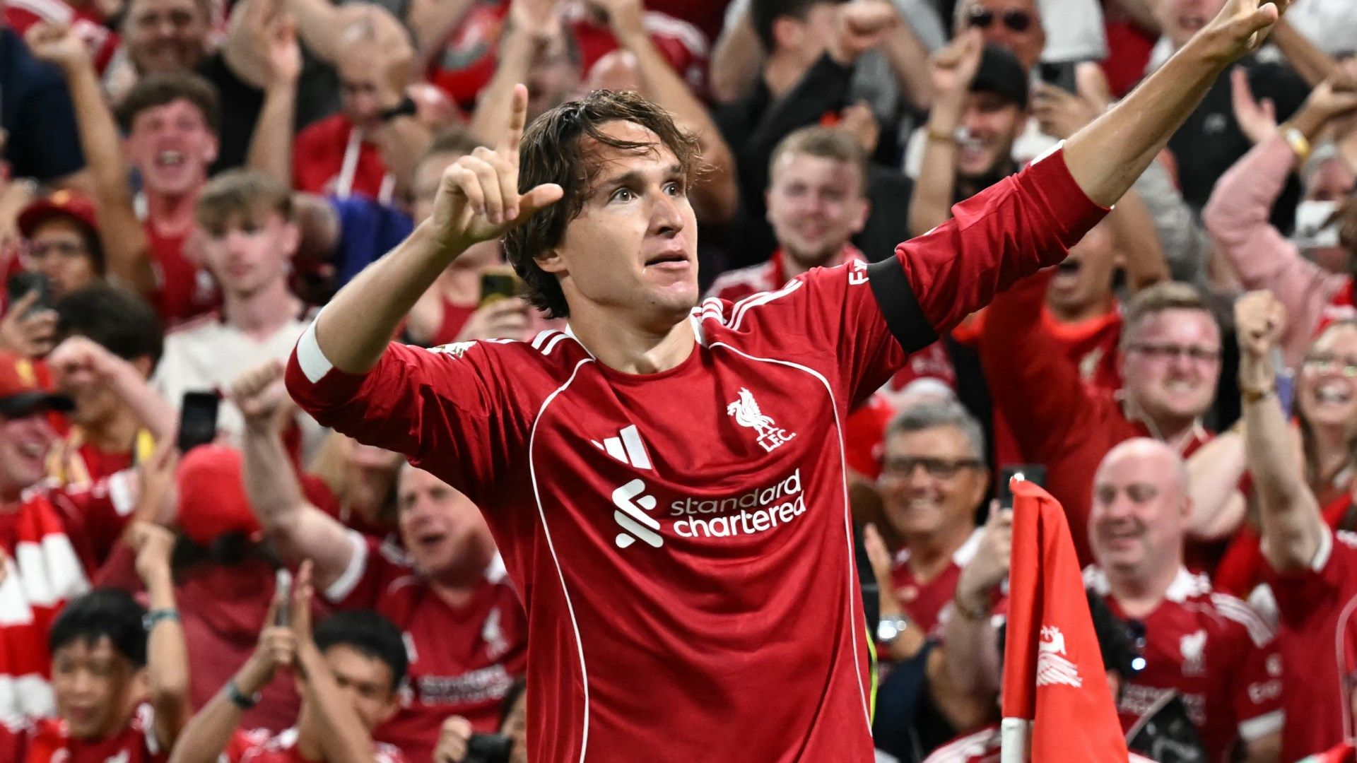 Slot torna sull’esclusione di Chiesa dalla Champions: “Non era contento della decisione, ma darà una mano nelle altre coppe”