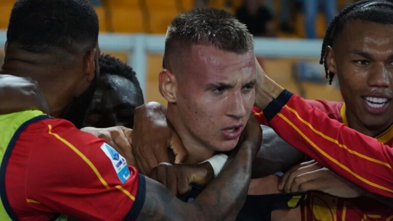 TS – Camarda salva Di Francesco all’ultimo minuto e nega la rimonta al Bologna: 2-2 show a Lecce