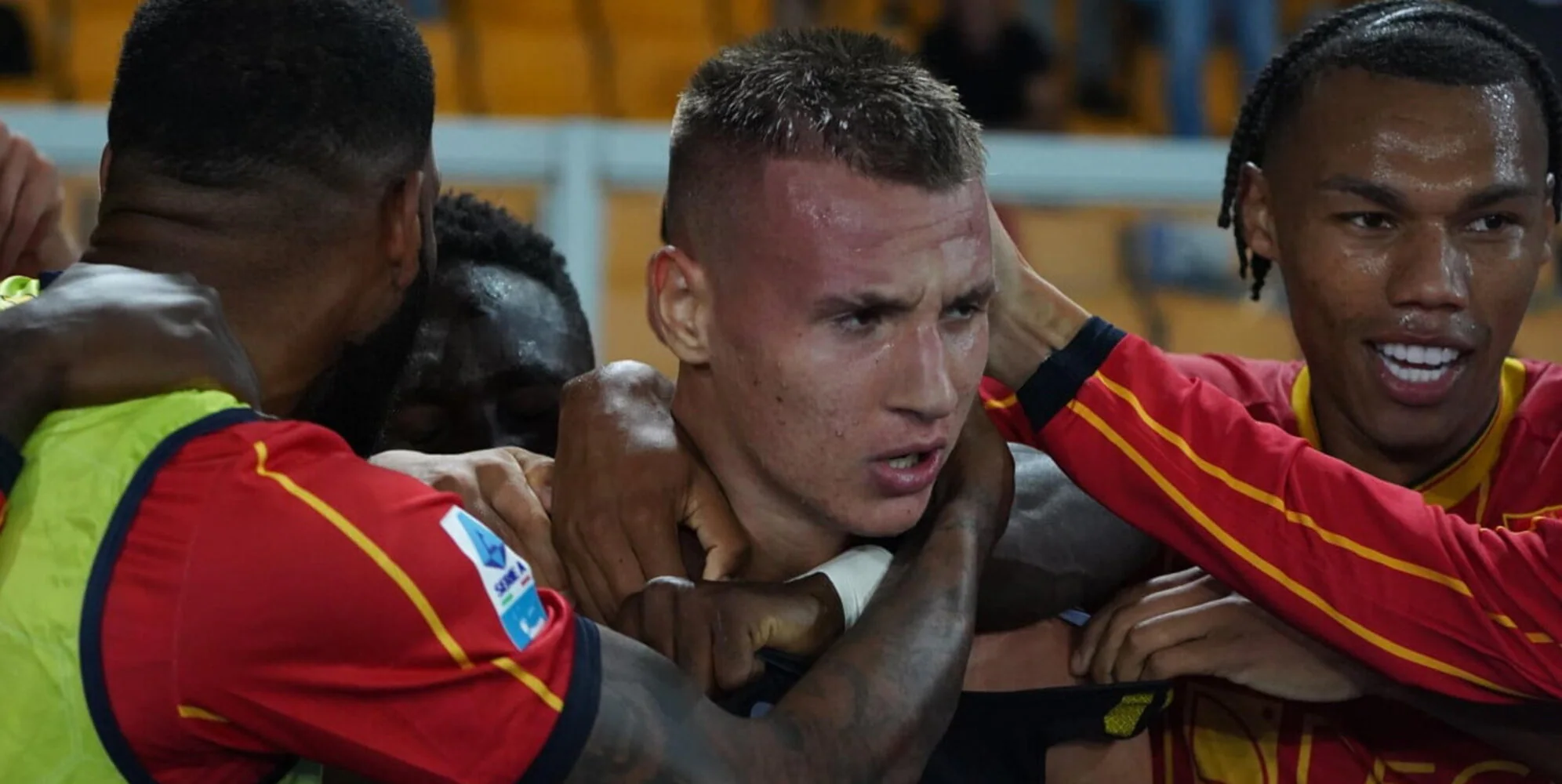 TS – Camarda salva Di Francesco all’ultimo minuto e nega la rimonta al Bologna: 2-2 show a Lecce