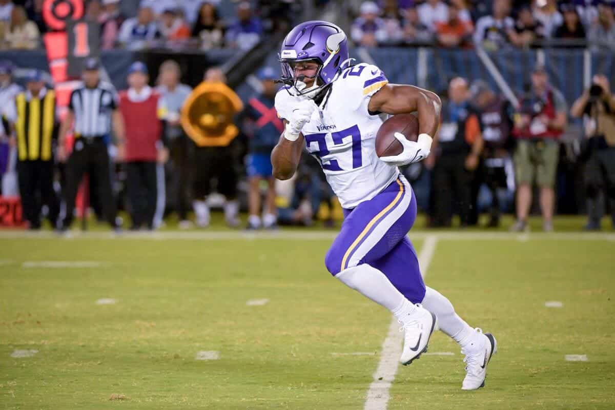 Vikings Rally dal deficit del quarto quarto di 11 punti per battere gli orsi