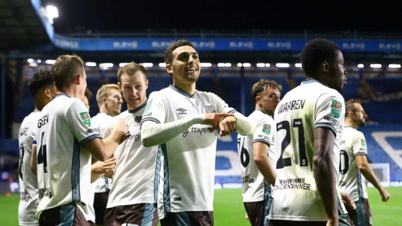 Villa perde di nuovo mentre Grimsby serve un altro shock