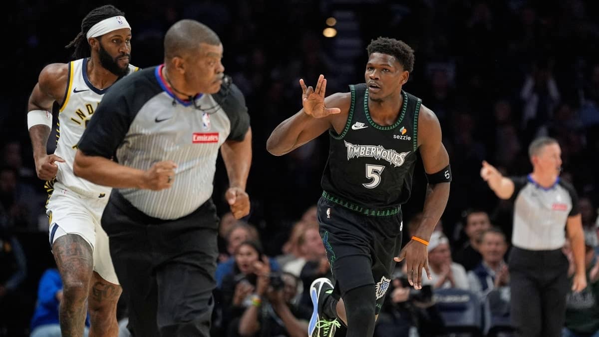 Aggiornamento sull’infortunio di Anthony Edwards dopo che la stella si è allontanata zoppicando nella gara di apertura casalinga dei Timberwolves