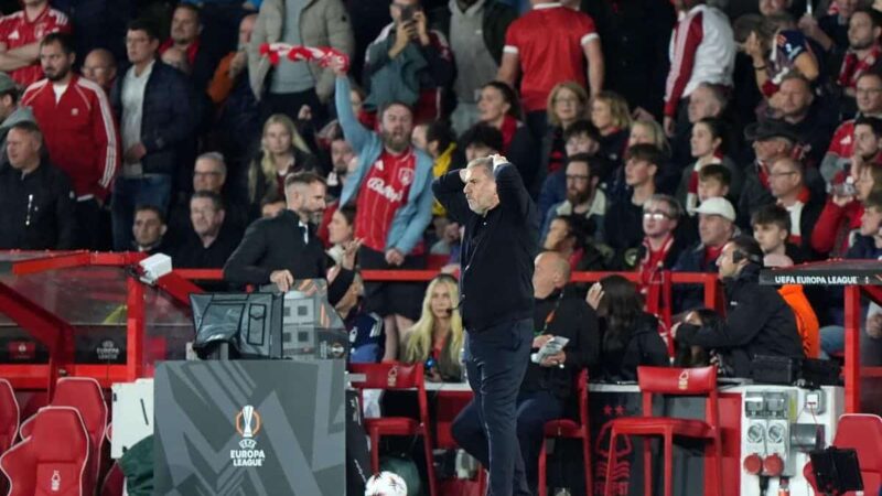 Ange Postecoglou risponde ai canti di “Ti stai saccheggiando al mattino” dai fan della Foresta di Nottingham