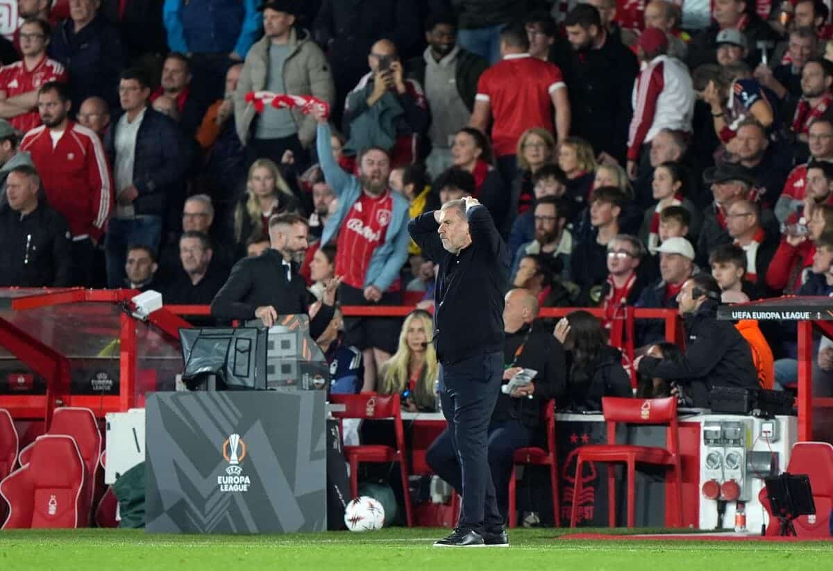 Ange Postecoglou risponde ai canti di “Ti stai saccheggiando al mattino” dai fan della Foresta di Nottingham