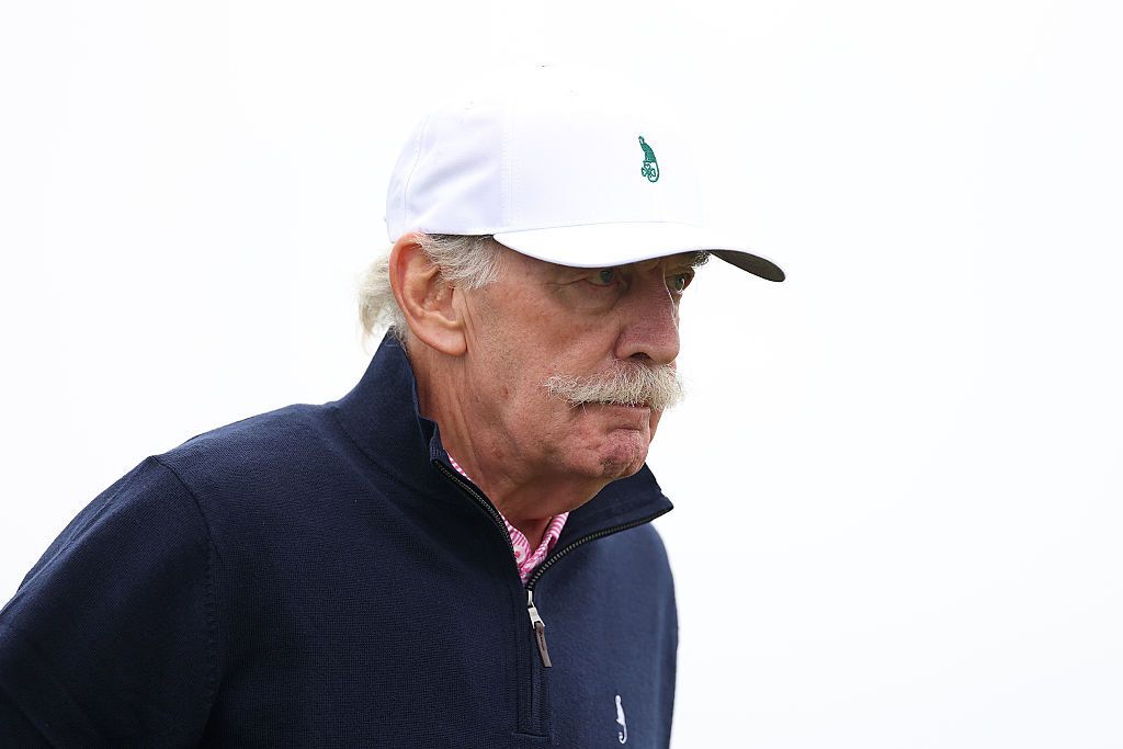 Chi è Dermot Desmond? | QuattroQuattroDue
