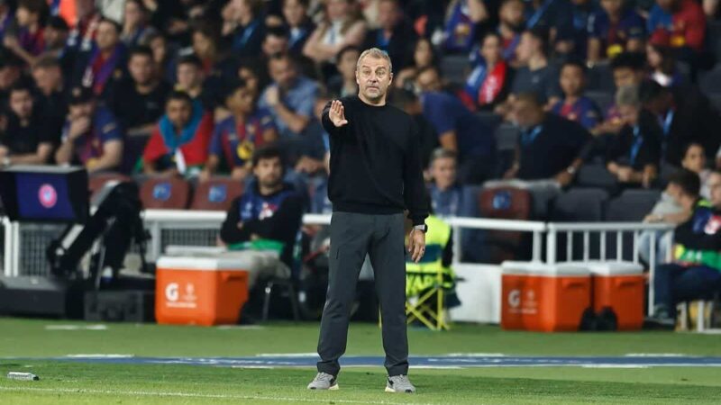 L’ex leggenda del Real Madrid colpisce a Barcellona e esorta Hansi a cambiare il suo approccio