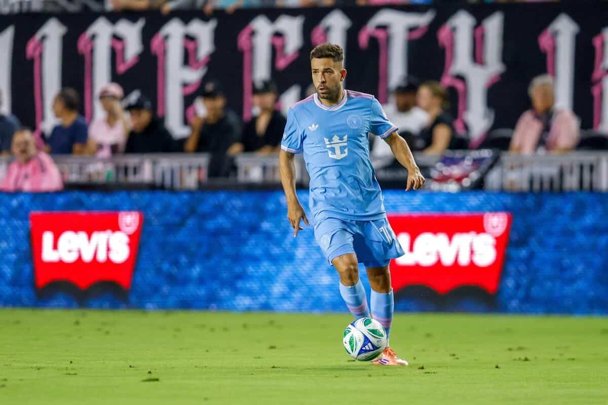 L’ex stella del Barcellona conferma che si ritirerà a fine stagione