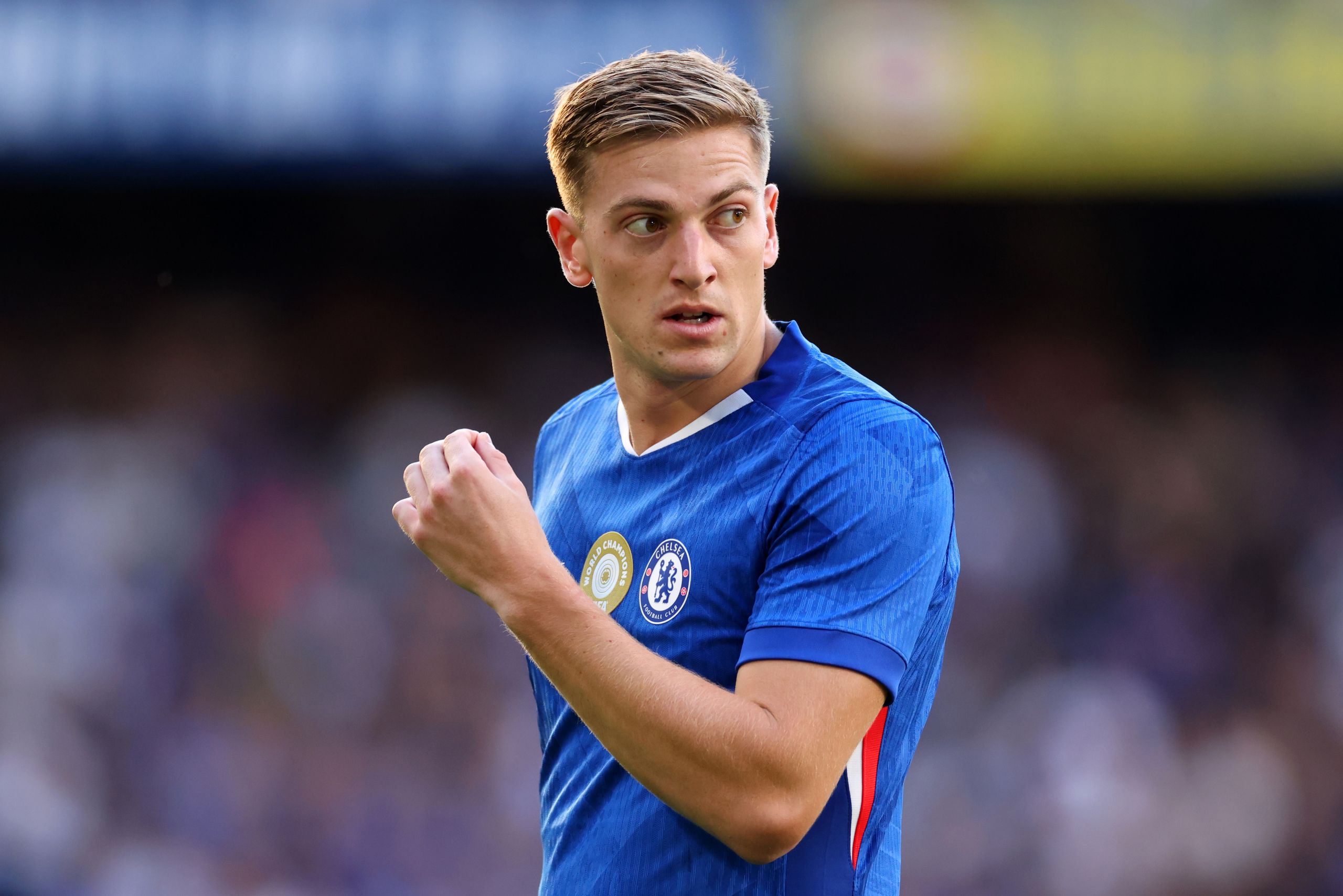 Liam Delap del Chelsea sarà sospeso questo fine settimana? Aggiornamento sulla disponibilità della Premier League