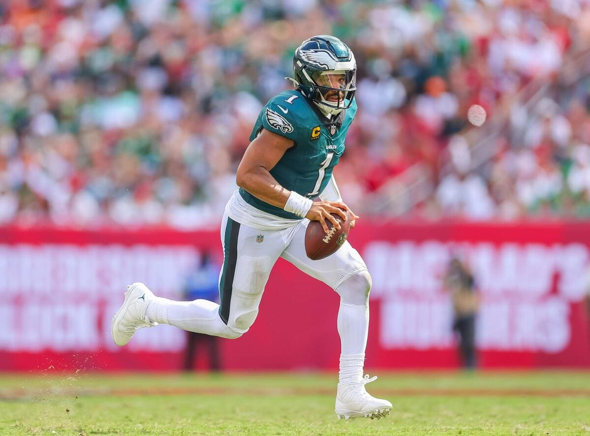 Jalen Hurts chiede il “fuoco” agli Eagles sconfitti mentre Dallas risponde grazie al record di Dak Prescott