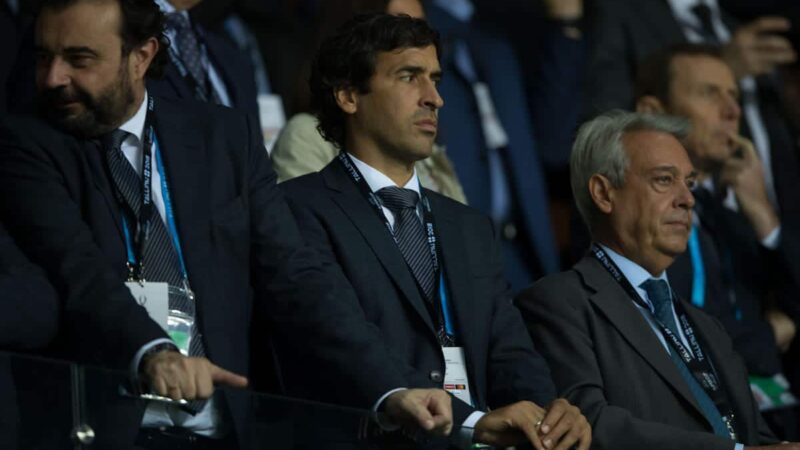 Raul dice che il Real Madrid è favorito per El Clasico, ma rimane diffidente nei confronti di una stella del Barcellona