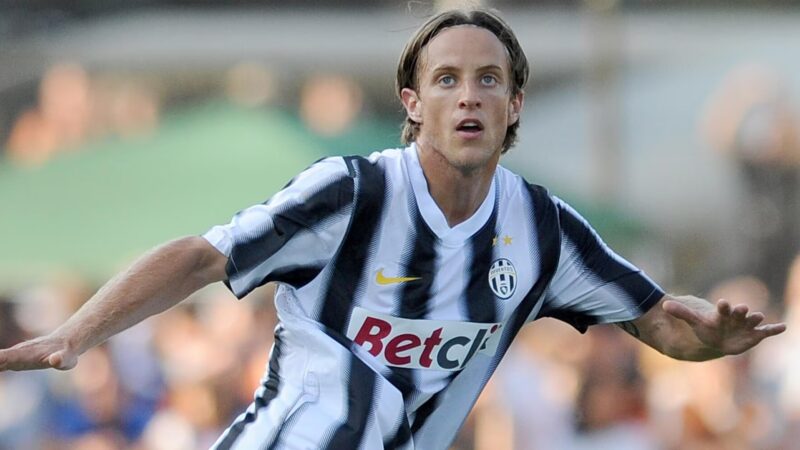 TS – l’ex Juve si ritira. Lo avete riconosciuto?