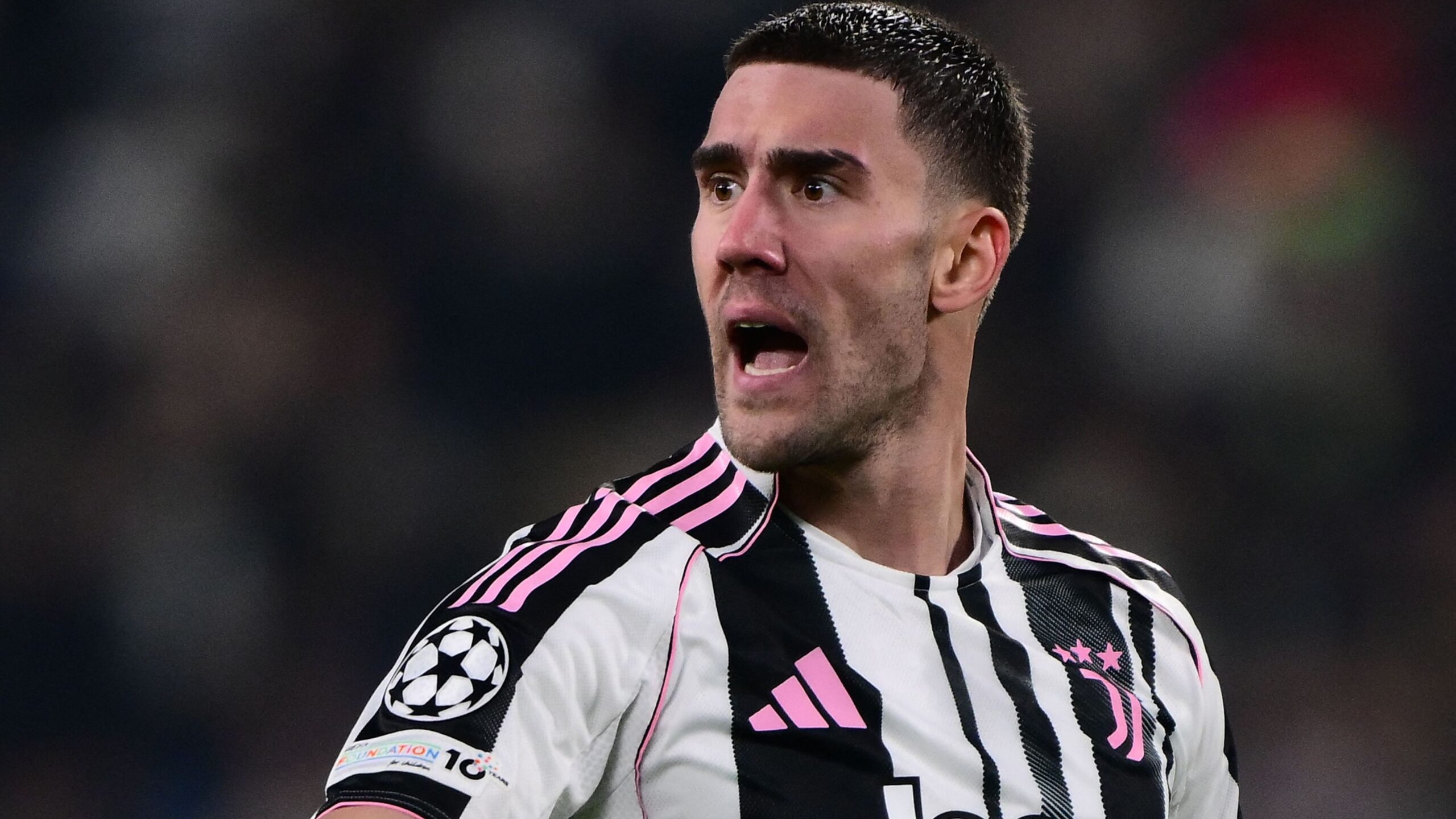 Calciomercato.com – Juventus, Vlahovic: "Futuro? Ne abbiamo parlato, ma non ci penso. Ho chiesto il cambio per un dolorino"