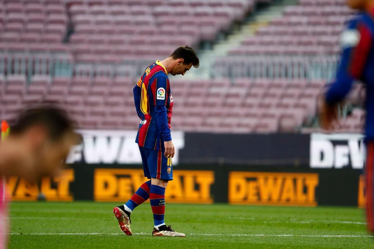 Il capo del Barcellona Laporta insiste che “non è realistico” per il club ingaggiare nuovamente Lionel Messi