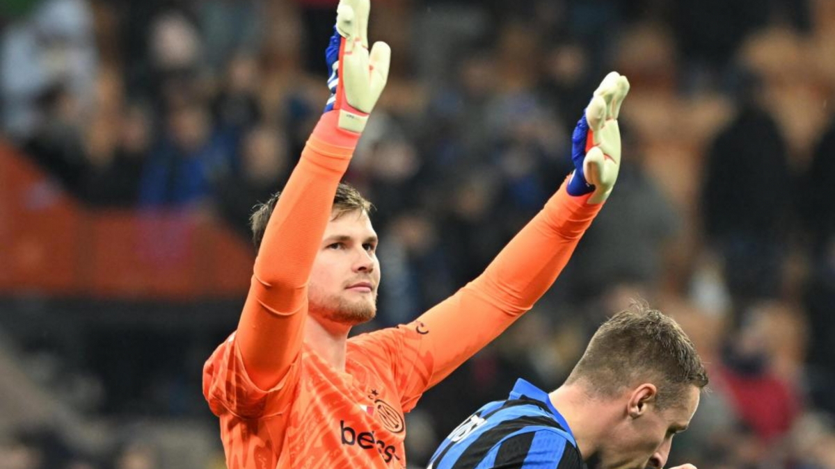 Josep Martínez, indagato e presente sulla panchina dell’Inter