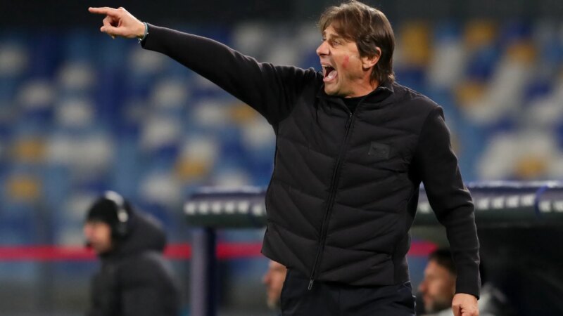 Napoli, Conte: "Ho un rapporto forte con i giocatori. I media è giusto che parlino, interessa più il gossip delle cose reali"