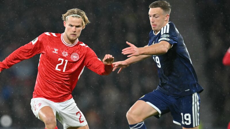 Scozia-Danimarca, Ferguson domina contro Hjulmand e Hojbjerg: messaggio alla Juventus