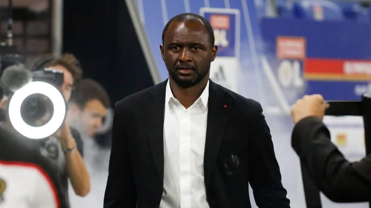 Vieira lascia il Genoa dopo un inizio difficile in Serie A