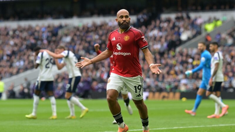 Mbeumo è stato incluso nella squadra AFCON del Camerun mentre Onana è stato escluso