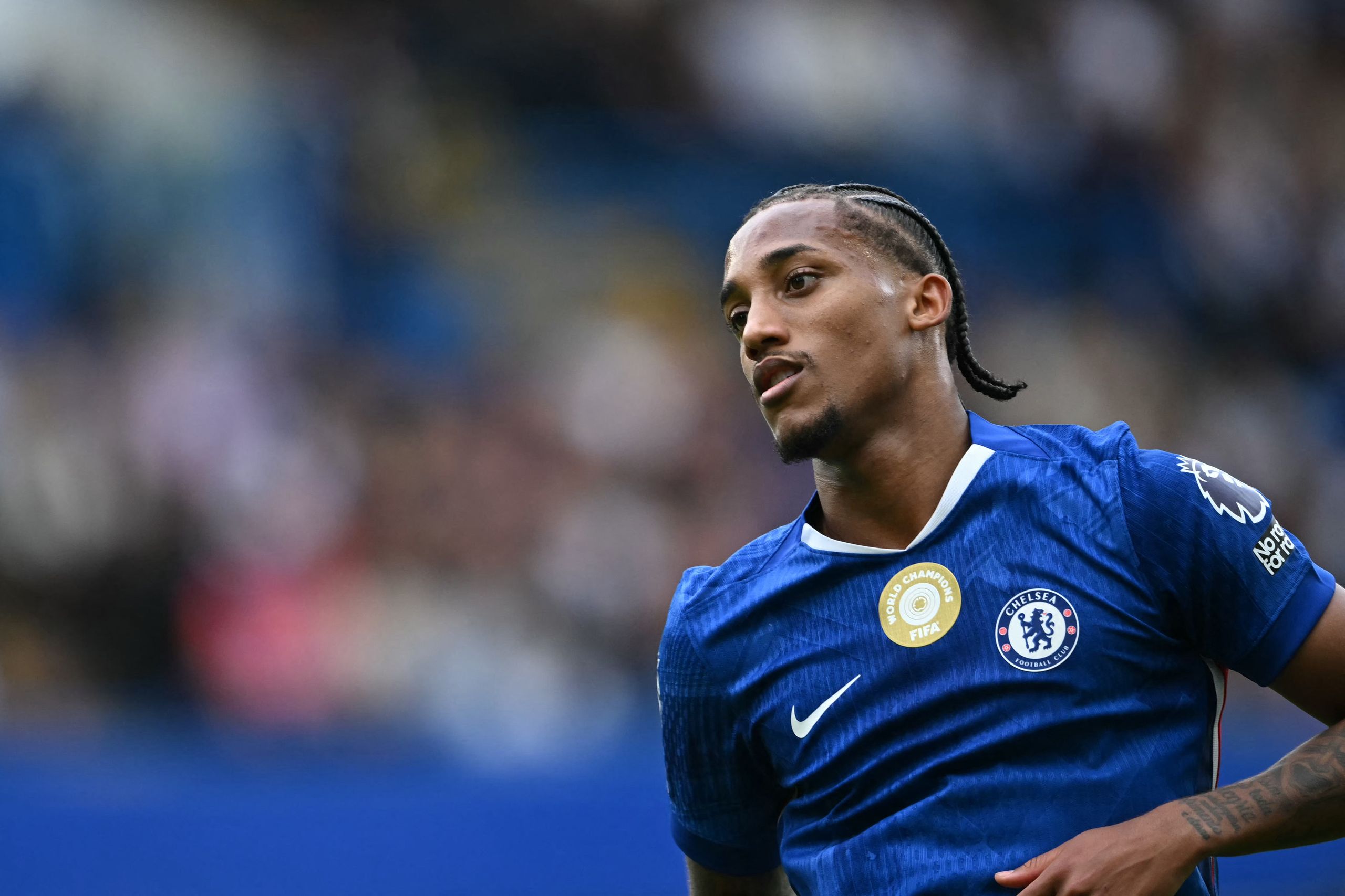 «Ero in vacanza quando Chelsea ha chiamato. Nel giro di una settimana stavo giocando alla Coppa del Mondo per club. La stella dei Blues spiega la rapida inversione di tendenza dei trasferimenti