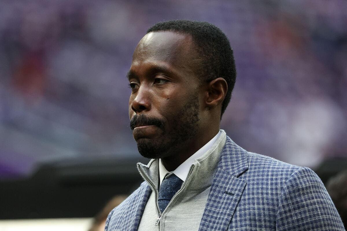 I Minnesota Vikings licenziano il GM Adofo-Mensah dopo 4 stagioni