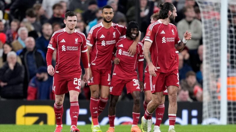 I Reds superano la coraggiosa prestazione contro la squadra della League One