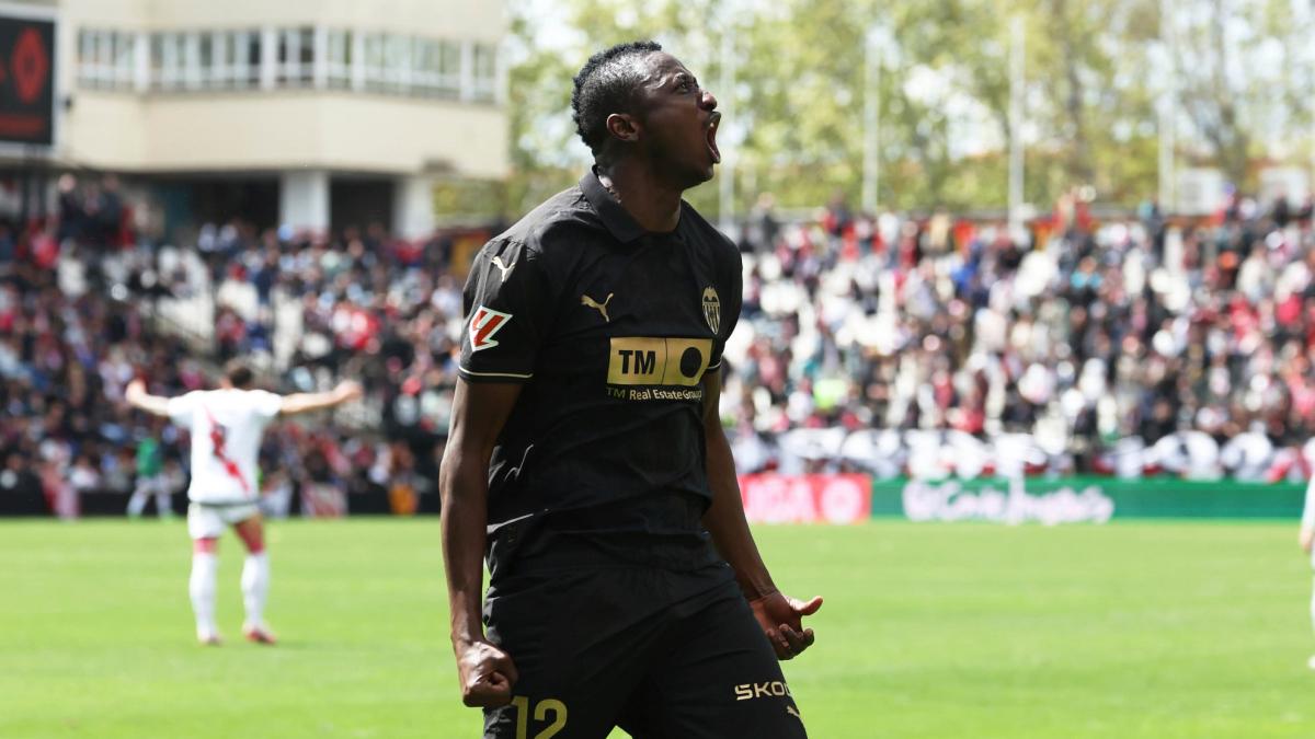 Il Valencia fa un passo da gigante per Sadiq