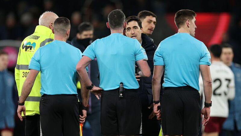 L’uscita di Andoni Iraola dal Bournemouth sembra essere una storia familiare in Premier League, da cui gli altri dovrebbero imparare