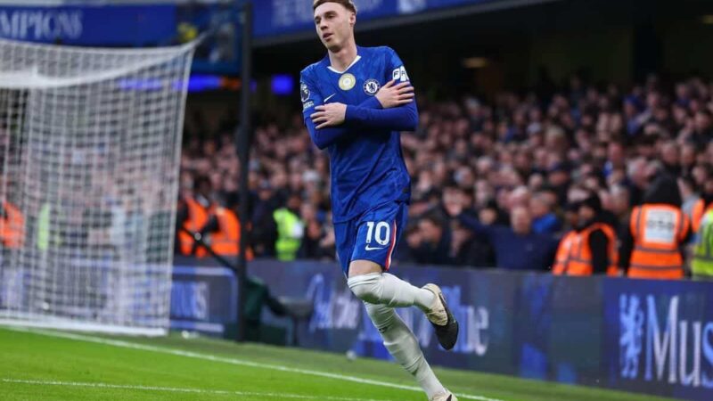 Rosenior afferma che i collegamenti tra Palmer e Man Utd sono “irrealistici”