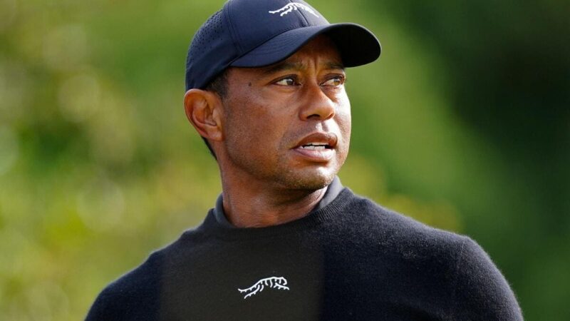 Tiger Woods sta ancora lavorando per il ritorno del PGA Tour e si esibirà al fianco di Brooks Koepka