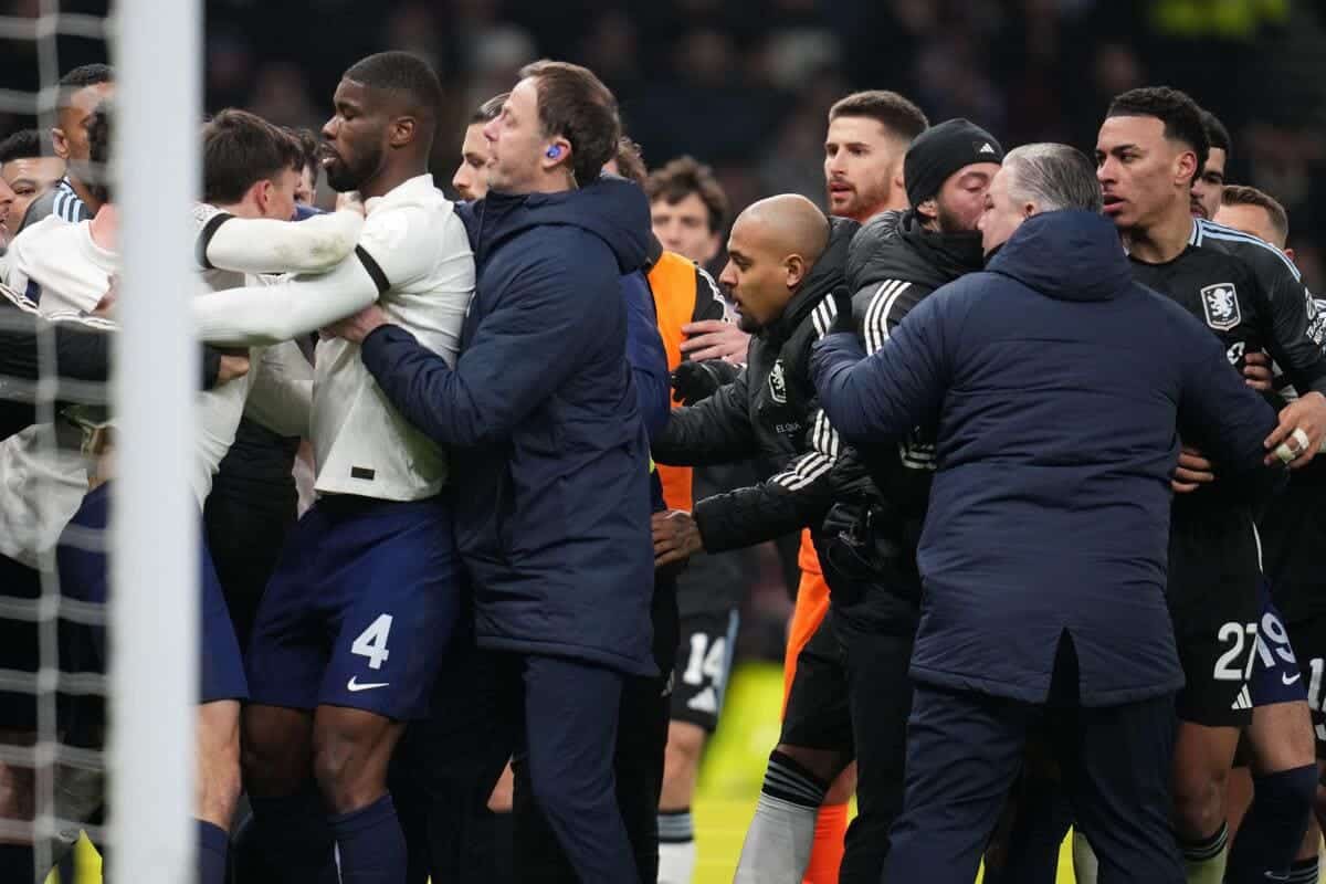 Tottenham e Aston Villa hanno accusato le risse della FA Cup