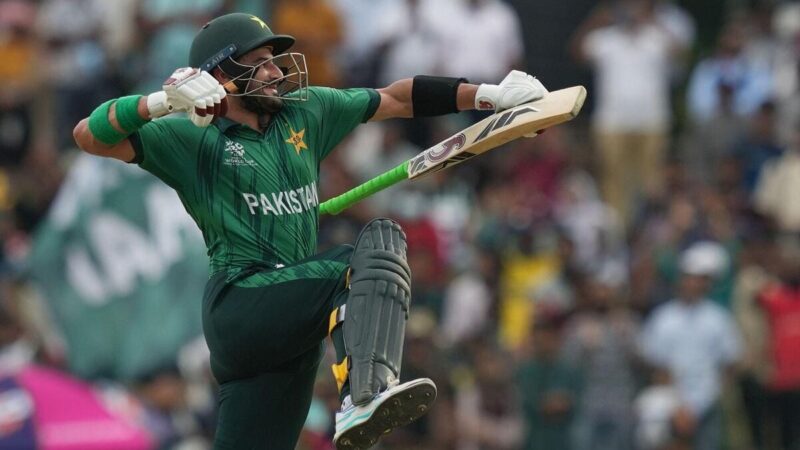 Farhanton manda il Pakistan al Super Otto mentre la Namibia viene messa da parte